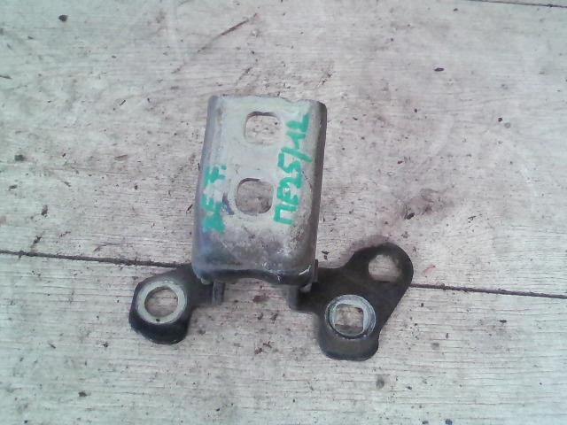 bontott RENAULT CLIO III Bal első Felső Zsanér