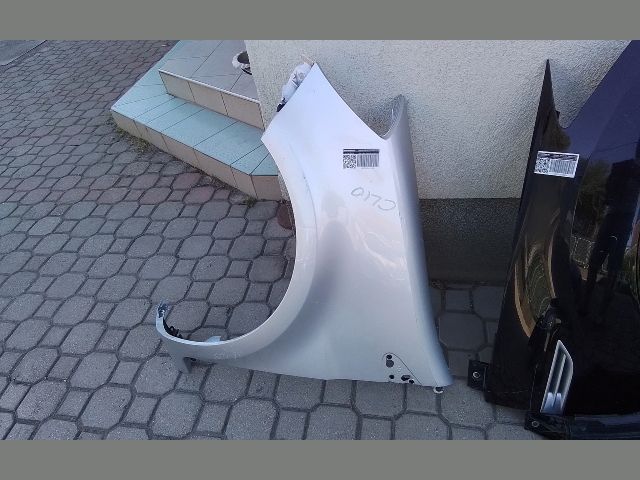 bontott RENAULT CLIO III Bal első Sárvédő