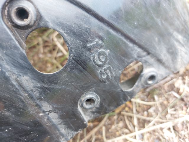 bontott RENAULT CLIO III Bal első Sárvédő