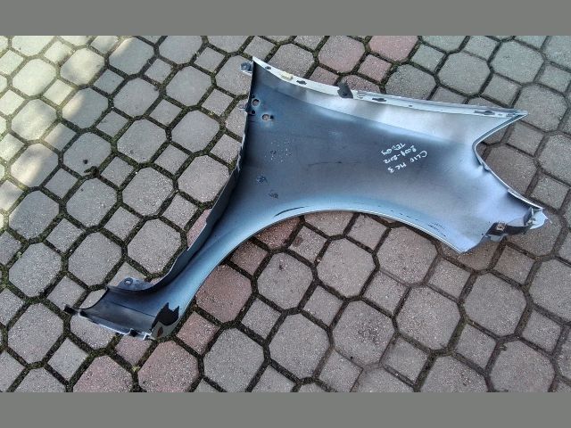 bontott RENAULT CLIO III Bal első Sárvédő