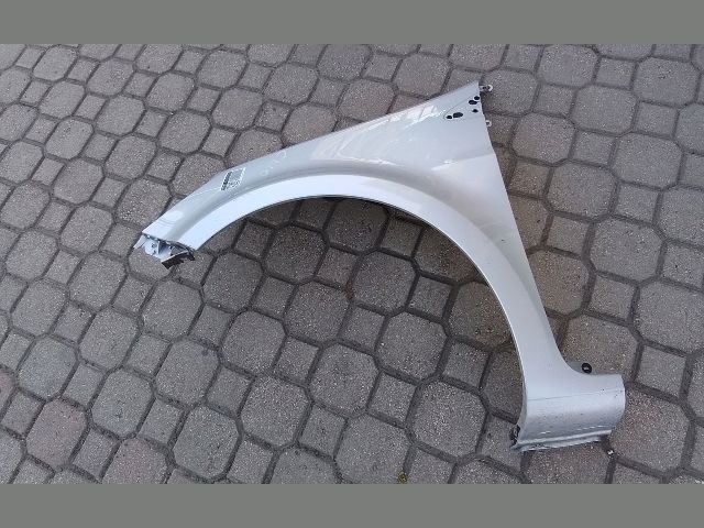 bontott RENAULT CLIO III Bal első Sárvédő