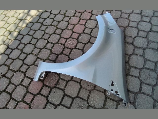 bontott RENAULT CLIO III Bal első Sárvédő