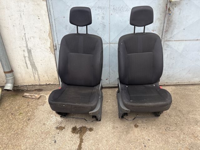 bontott RENAULT CLIO III Bal első Ülés