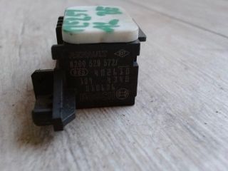 bontott RENAULT CLIO III Bal első Ütközéscsillapító