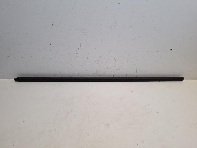 bontott RENAULT CLIO III Bal első Vízlehúzó Gumicsík