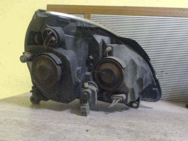 bontott RENAULT CLIO III Bal Fényszóró