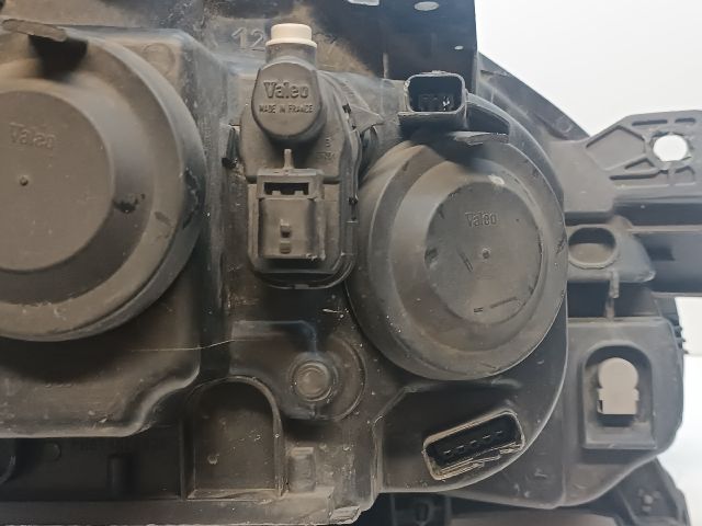 bontott RENAULT CLIO III Bal Fényszóró