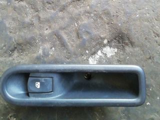 bontott RENAULT CLIO III Bal hátsó Ablakemelő Kapcsoló