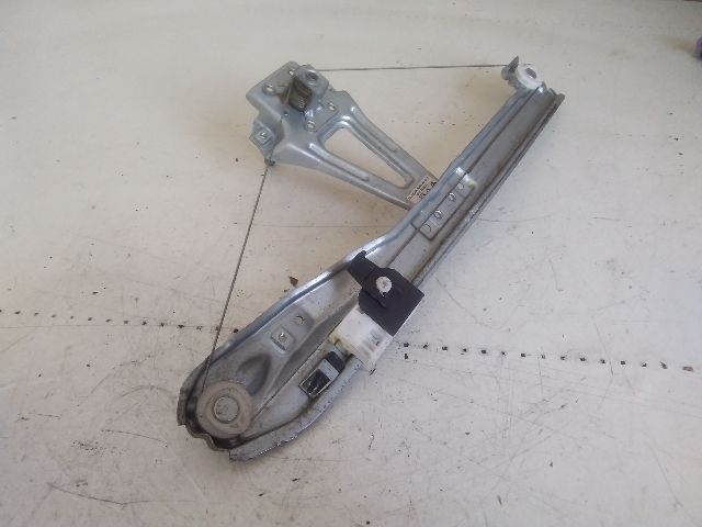 bontott RENAULT CLIO III Bal hátsó Ablakemelő Szerkezet (Mechanikus)