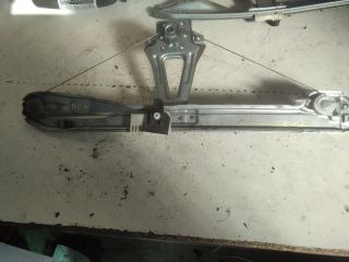 bontott RENAULT CLIO III Bal hátsó Ablakemelő Szerkezet (Mechanikus)