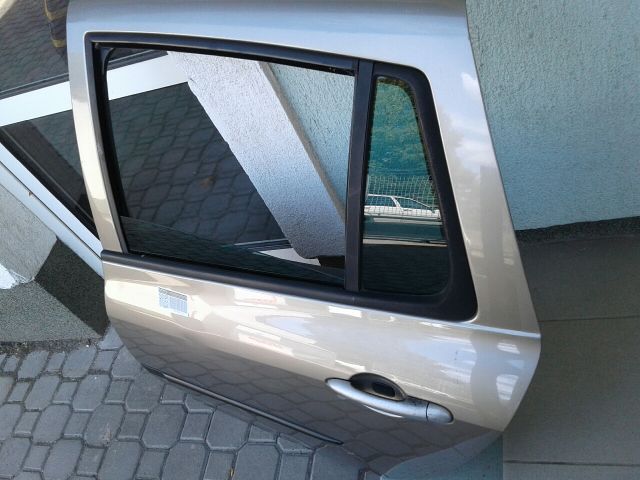 bontott RENAULT CLIO III Bal hátsó Ajtó Kárpit