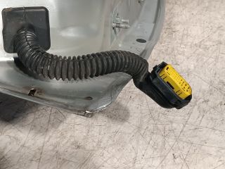 bontott RENAULT CLIO III Bal hátsó Ajtó (Részeivel)