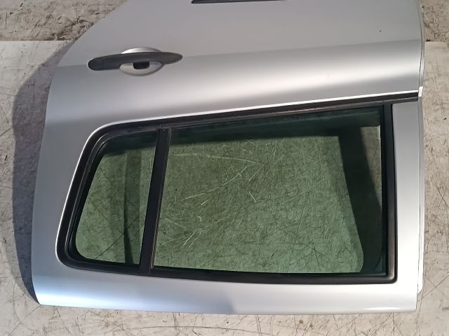 bontott RENAULT CLIO III Bal hátsó Ajtó (Részeivel)