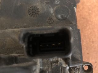 bontott RENAULT CLIO III Bal hátsó Ajtózár