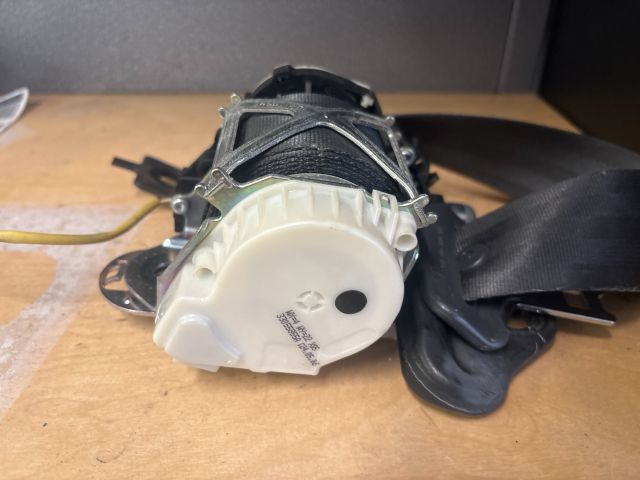 bontott RENAULT CLIO III Bal hátsó Biztonsági Öv