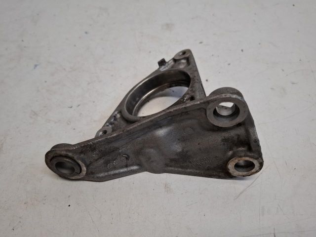 bontott RENAULT CLIO III Bal hátsó Féltengely Tartó