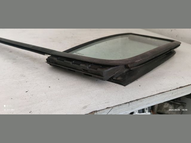 bontott RENAULT CLIO III Bal hátsó Fixüveg (Ajtóban)