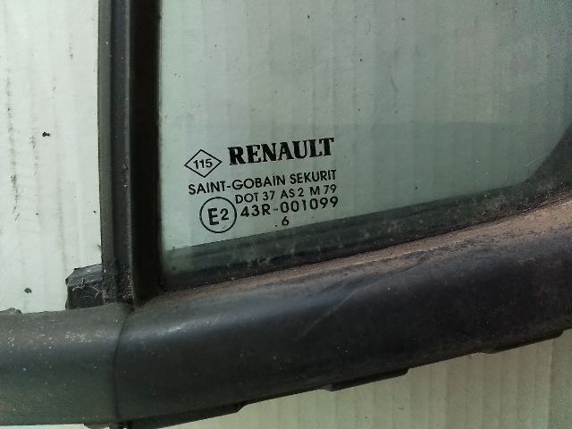 bontott RENAULT CLIO III Bal hátsó Fixüveg (Ajtóban)