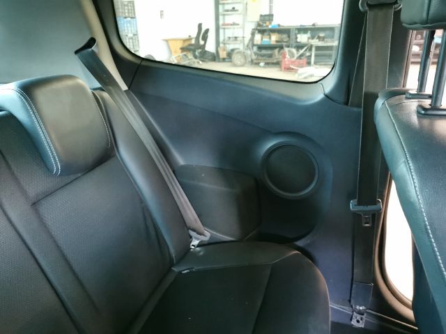 bontott RENAULT CLIO III Bal hátsó Kapaszkodó (Felső)