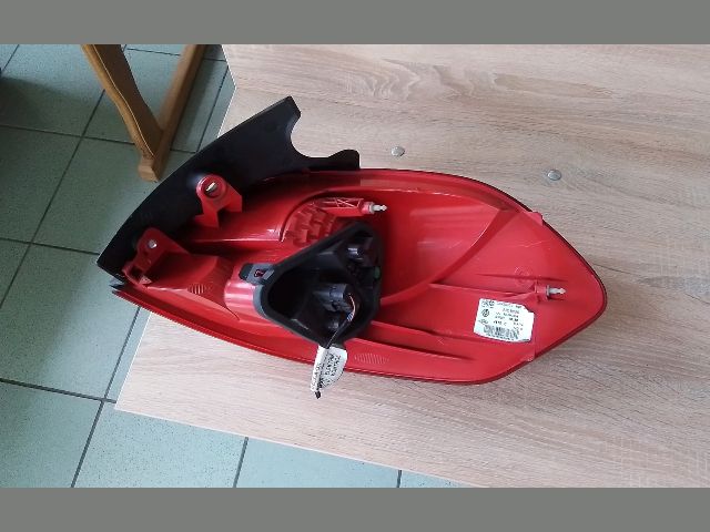 bontott RENAULT CLIO III Bal Hátsó Lámpa