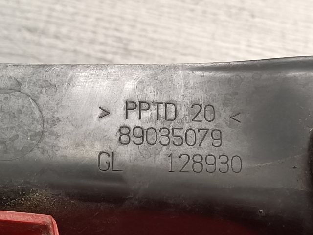 bontott RENAULT CLIO III Bal Hátsó Lámpa