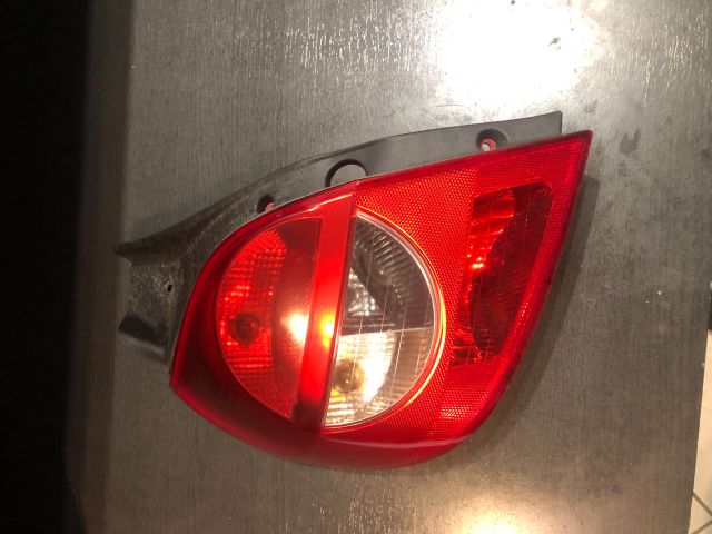 bontott RENAULT CLIO III Bal Hátsó Lámpa