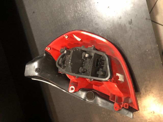 bontott RENAULT CLIO III Bal Hátsó Lámpa