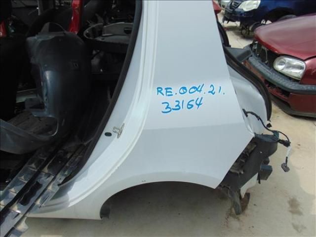 bontott RENAULT CLIO III Bal hátsó Sárvédő