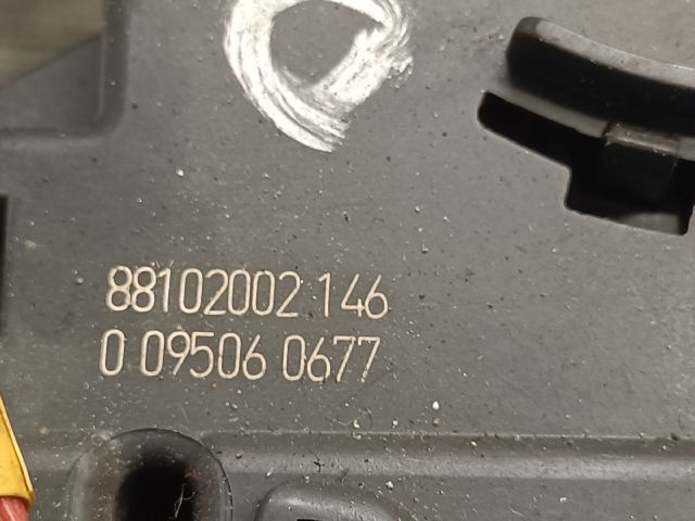 bontott RENAULT CLIO III Bal Kormánykapcsoló Irányjelző