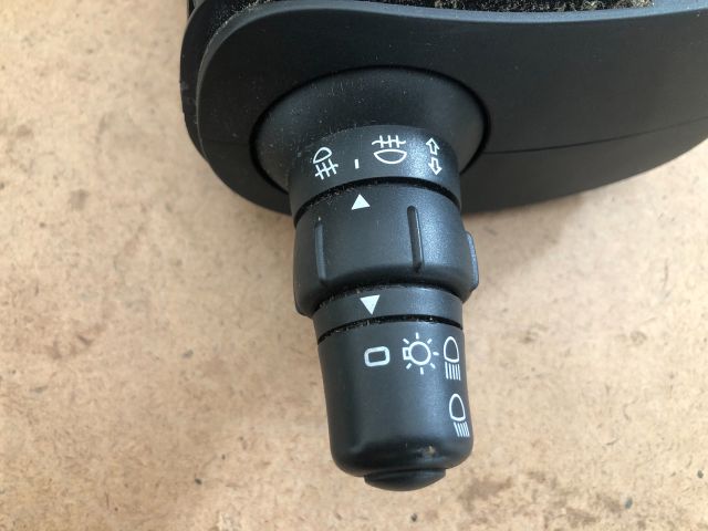 bontott RENAULT CLIO III Bal Kormánykapcsoló Irányjelző