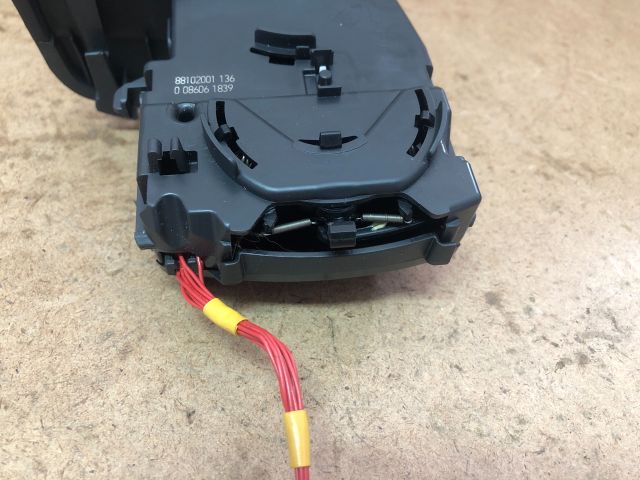 bontott RENAULT CLIO III Bal Kormánykapcsoló Irányjelző