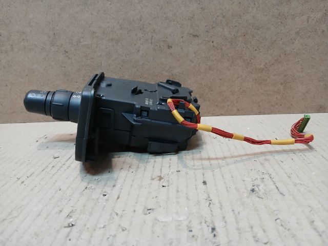 bontott RENAULT CLIO III Bal Kormánykapcsoló Irányjelző