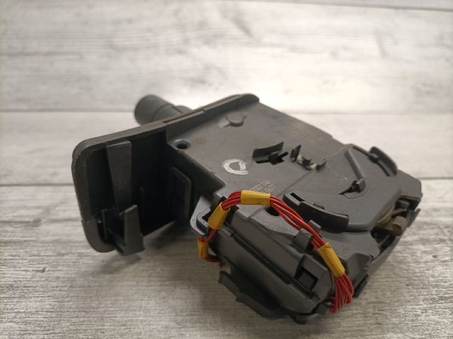 bontott RENAULT CLIO III Bal Kormánykapcsoló Irányjelző