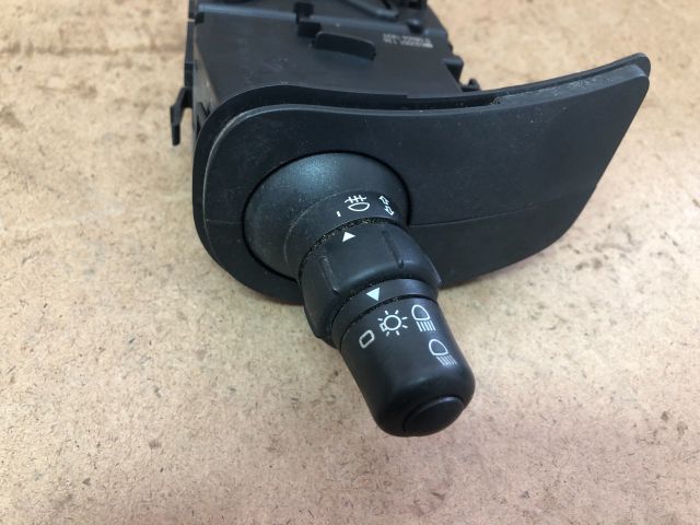 bontott RENAULT CLIO III Bal Kormánykapcsoló Irányjelző