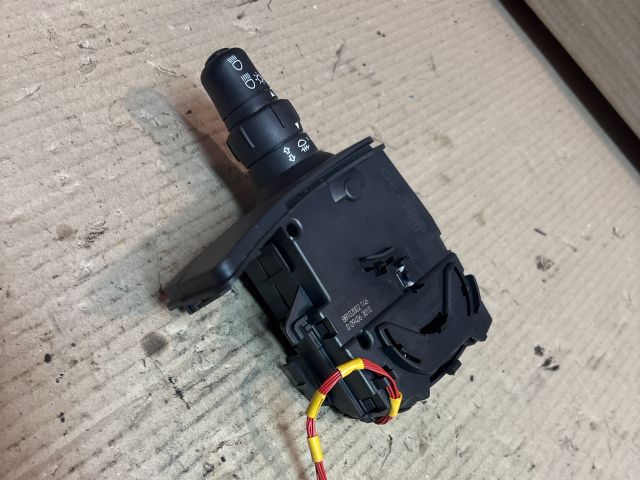 bontott RENAULT CLIO III Bal Kormánykapcsoló Irányjelző