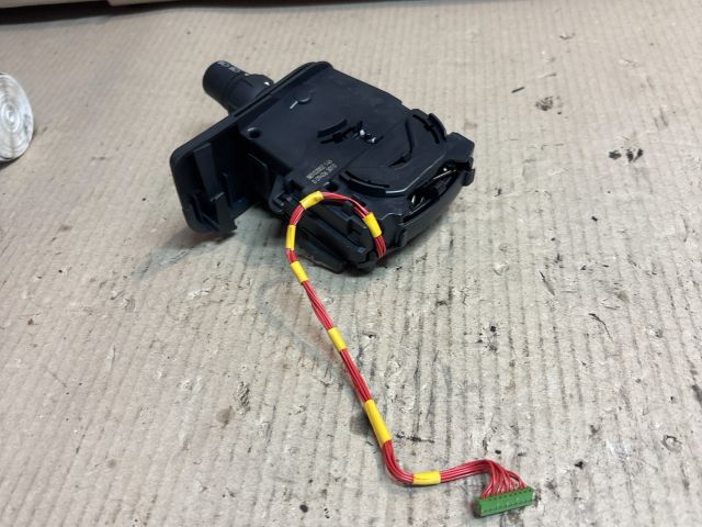 bontott RENAULT CLIO III Bal Kormánykapcsoló Irányjelző