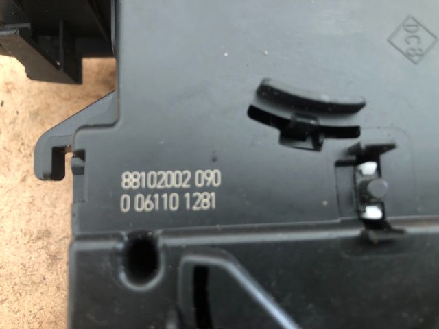 bontott RENAULT CLIO III Bal Kormánykapcsoló Irányjelző