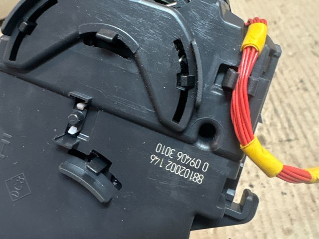 bontott RENAULT CLIO III Bal Kormánykapcsoló Irányjelző