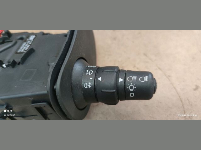 bontott RENAULT CLIO III Bal Kormánykapcsoló Irányjelző