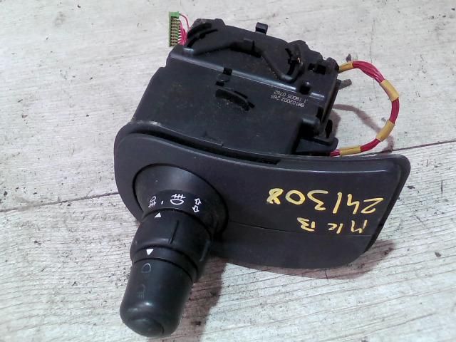 bontott RENAULT CLIO III Bal Kormánykapcsoló Irányjelző