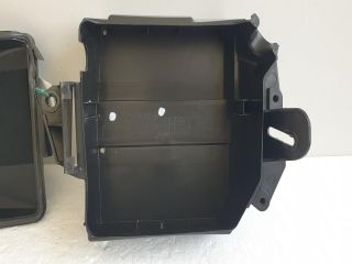 bontott RENAULT CLIO III Biztosítéktábla Doboz