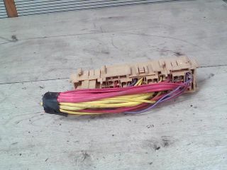 bontott RENAULT CLIO III Biztosítéktábla Doboz