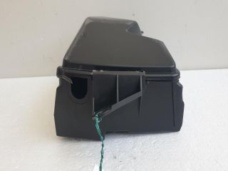 bontott RENAULT CLIO III Biztosítéktábla Doboz