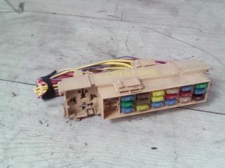 bontott RENAULT CLIO III Biztosítéktábla Doboz