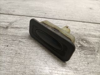 bontott RENAULT CLIO III Csomagtér Nyitó Kar / Gomb