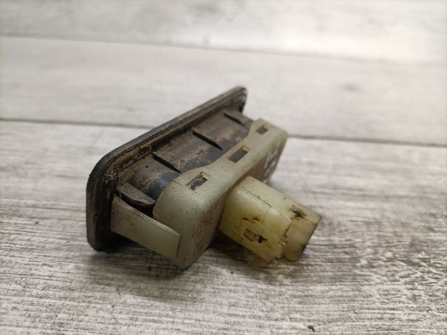 bontott RENAULT CLIO III Csomagtér Nyitó Kar / Gomb