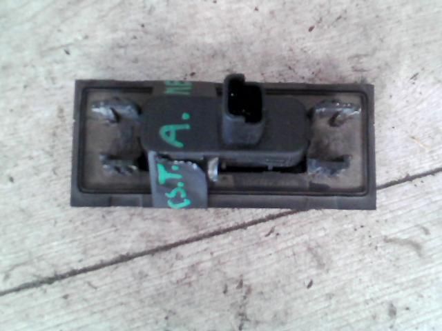 bontott RENAULT CLIO III Csomagtér Nyitó Kar / Gomb