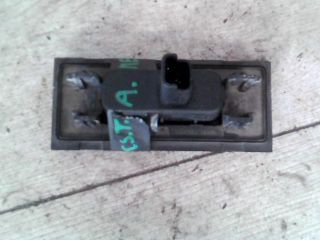 bontott RENAULT CLIO III Csomagtér Nyitó Kar / Gomb