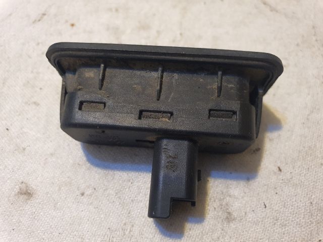 bontott RENAULT CLIO III Csomagtérajtó Kilincs