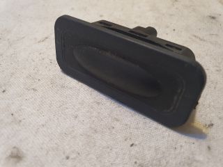 bontott RENAULT CLIO III Csomagtérajtó Kilincs